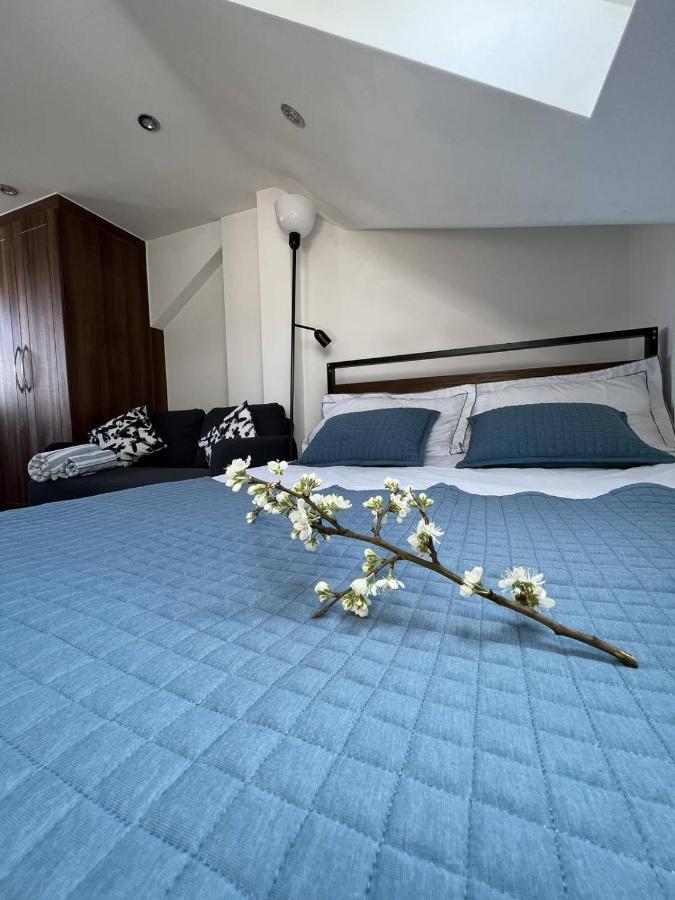 4 Wharncliffe Drive Ξενοδοχείο Hanwell Δωμάτιο φωτογραφία